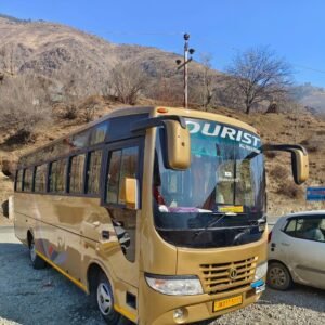 srinagar tempo traveller