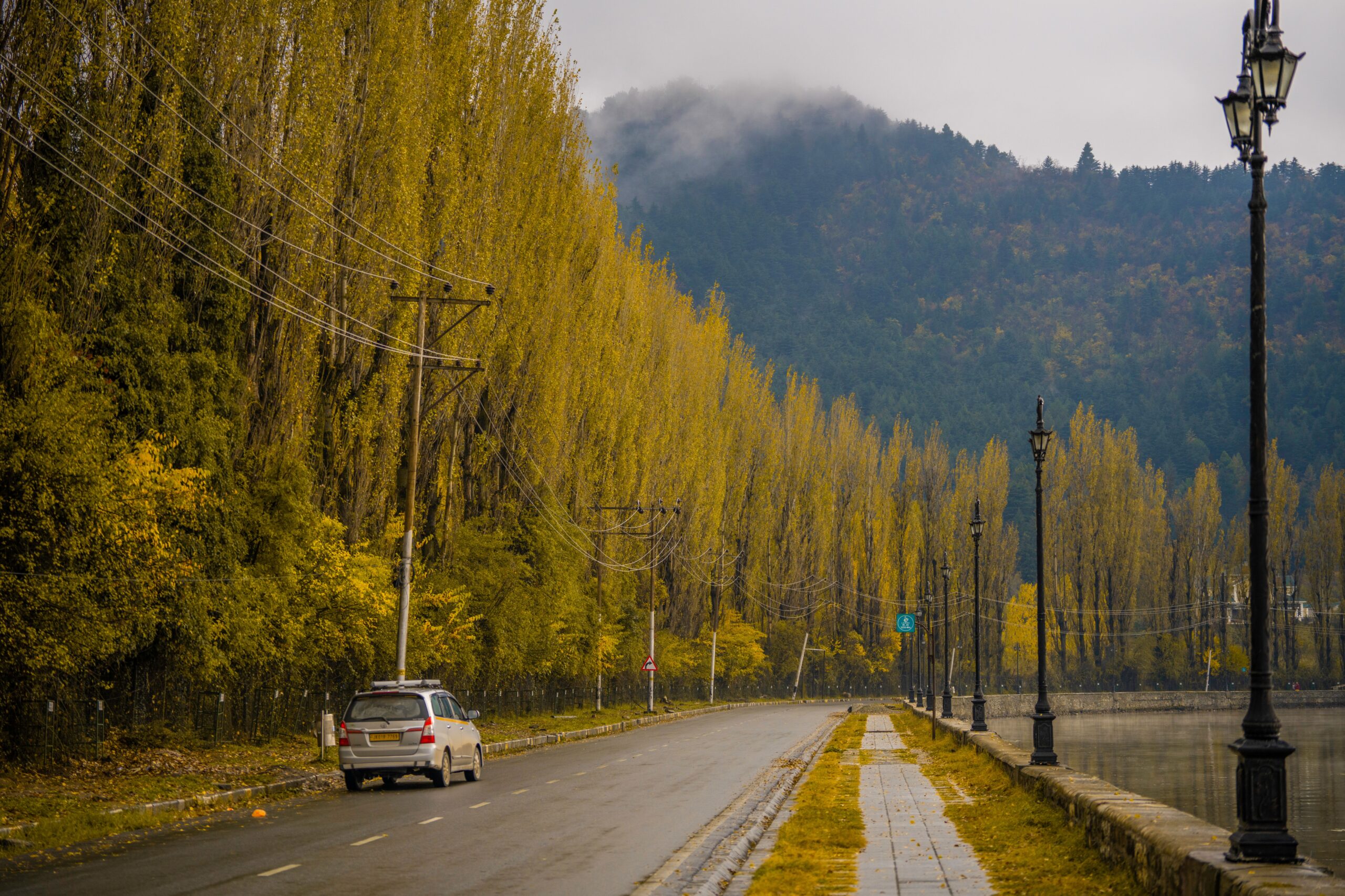 book cab in kashmir