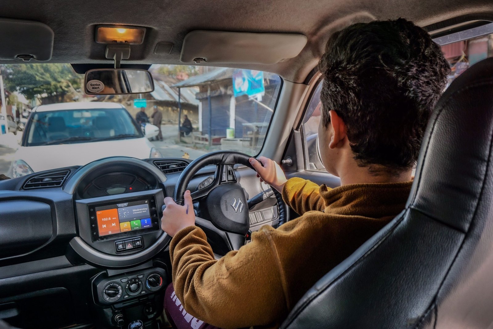 kashmir car rental price