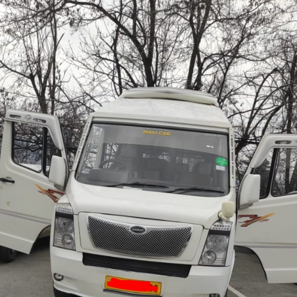 tempo traveller in srinagar